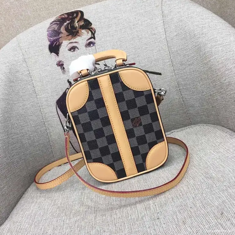 Fashionrepsfam ru LV Bags 1906BL0059 0516